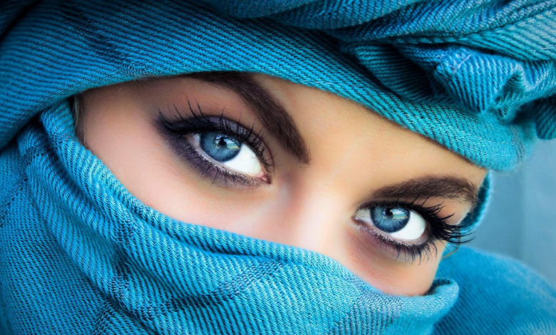 blue eyes