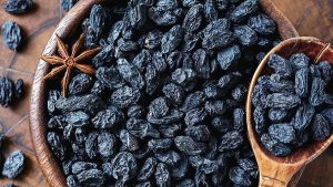 Black raisins