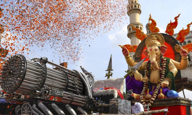 Ganesh immersions